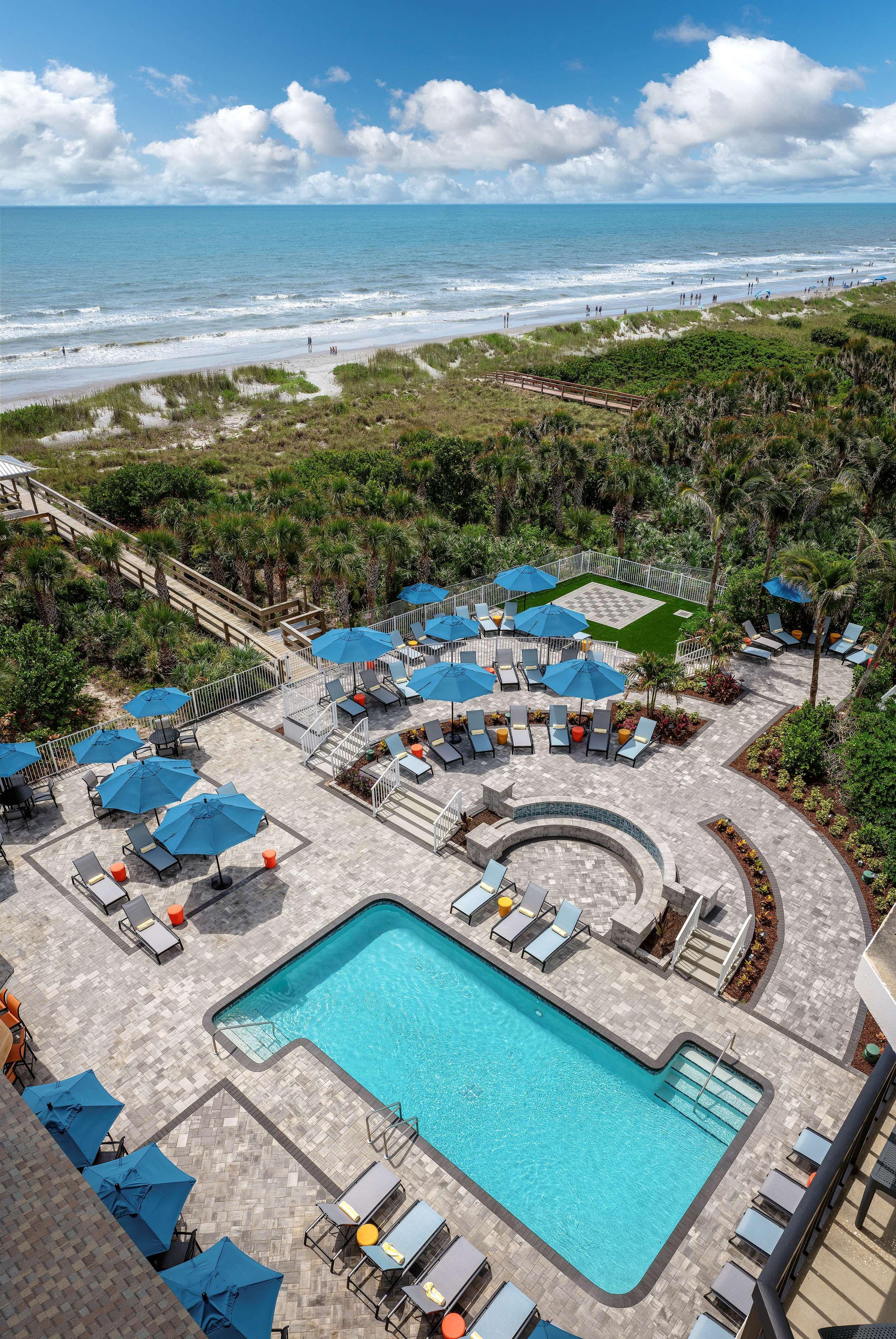 Hilton Garden Inn Cocoa Beach-Oceanfront Exterior foto